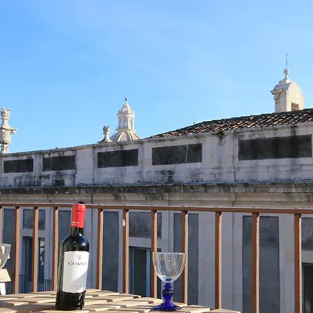 Apartment Piazza Universita Wonderful View