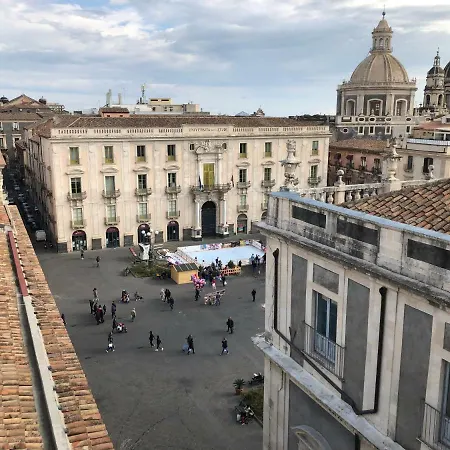 Piazza Universita Wonderful View